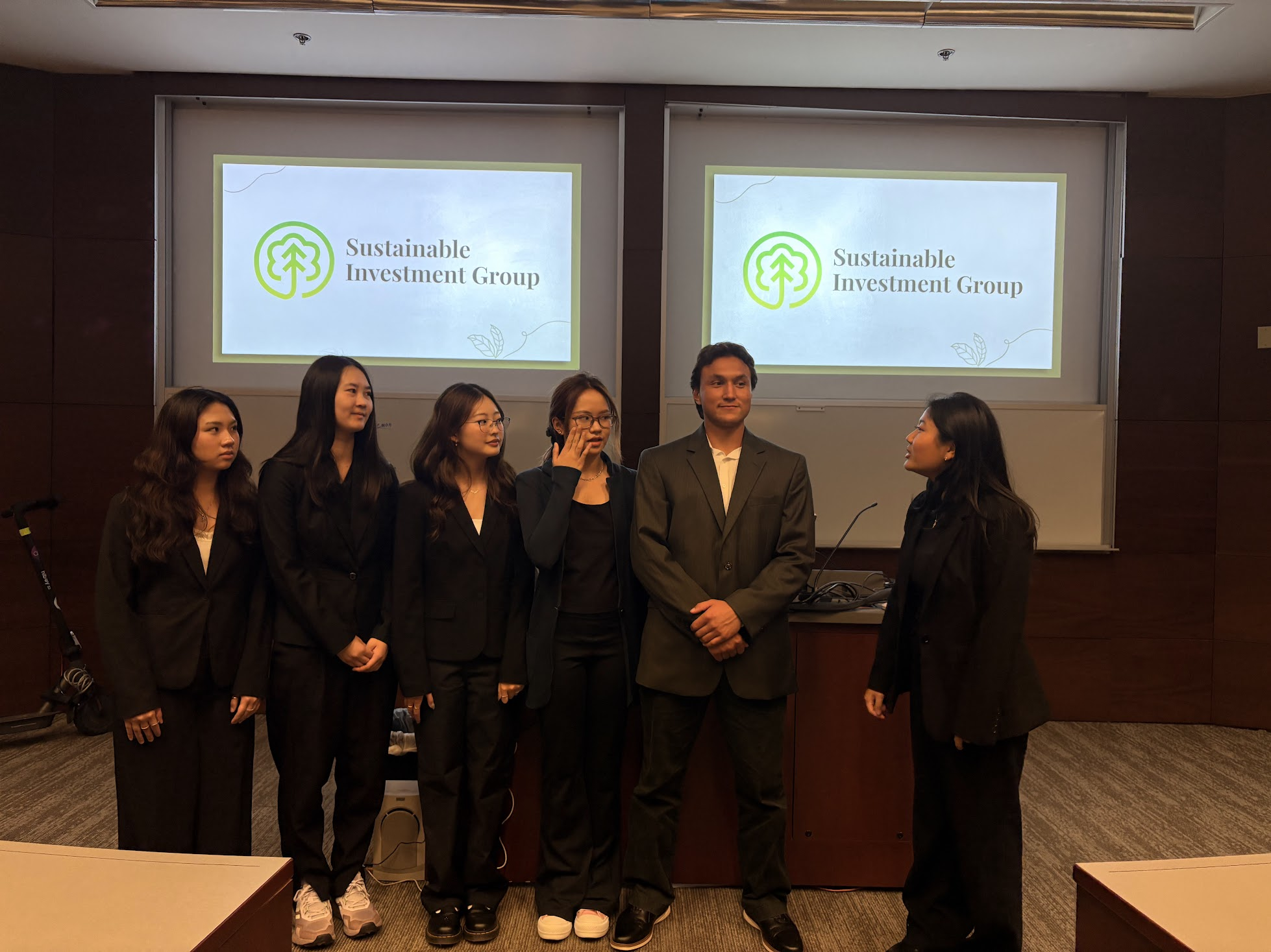 Communications & Marketing Committee